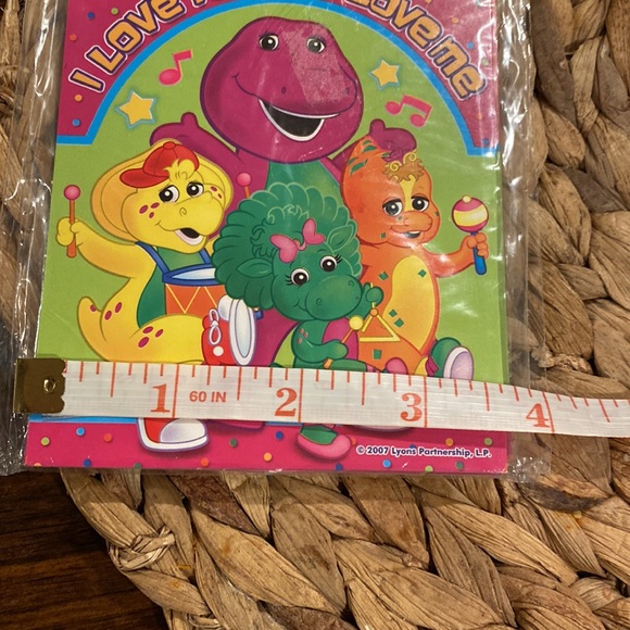 Barney - Picture 6 of 6